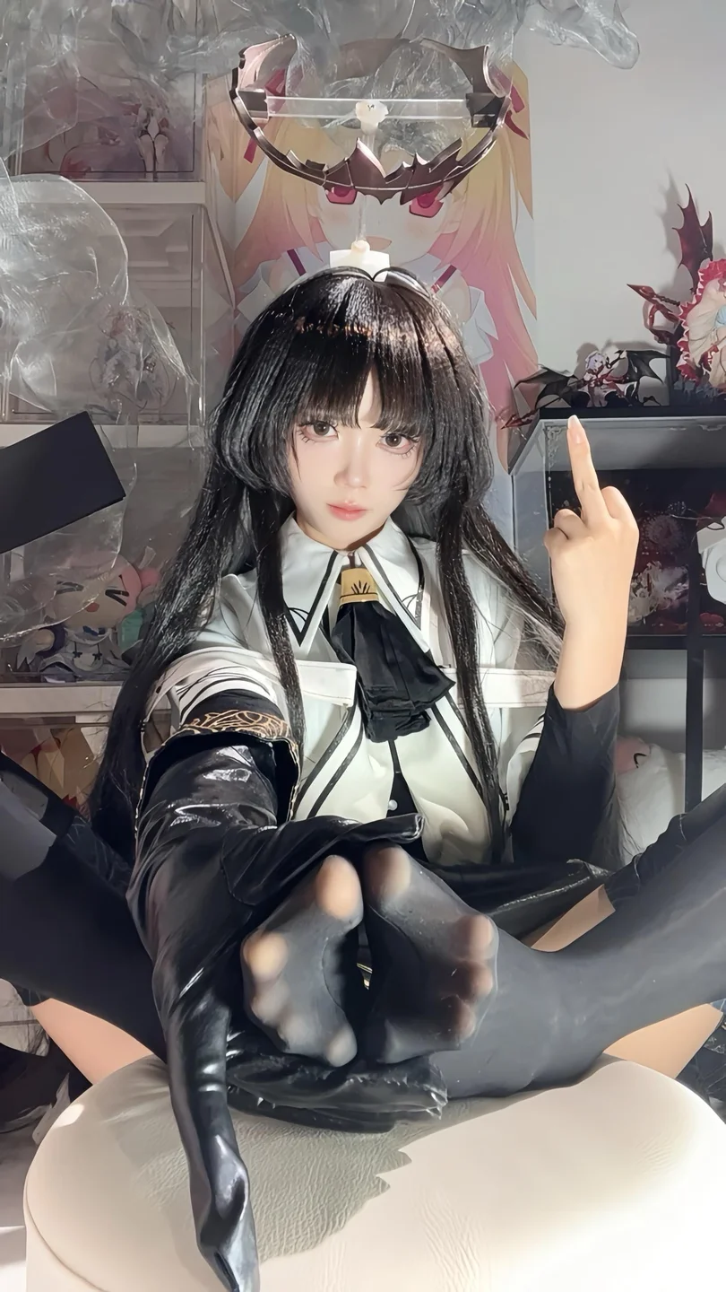 白栎Shirly_No_017_明日方舟·阿尔图罗_130P,28V_3_06GB tg@simisebaisi 【丝足阁】127.webp